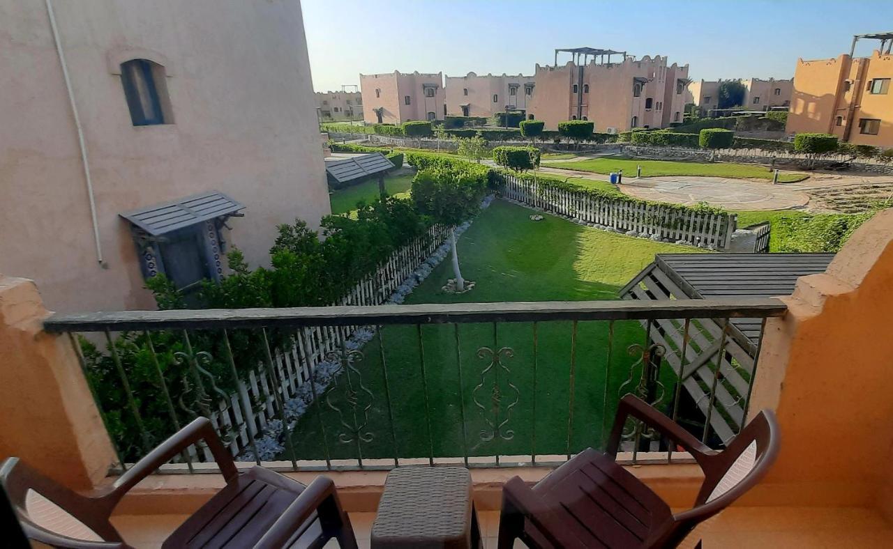 Apartment La Hacienda *